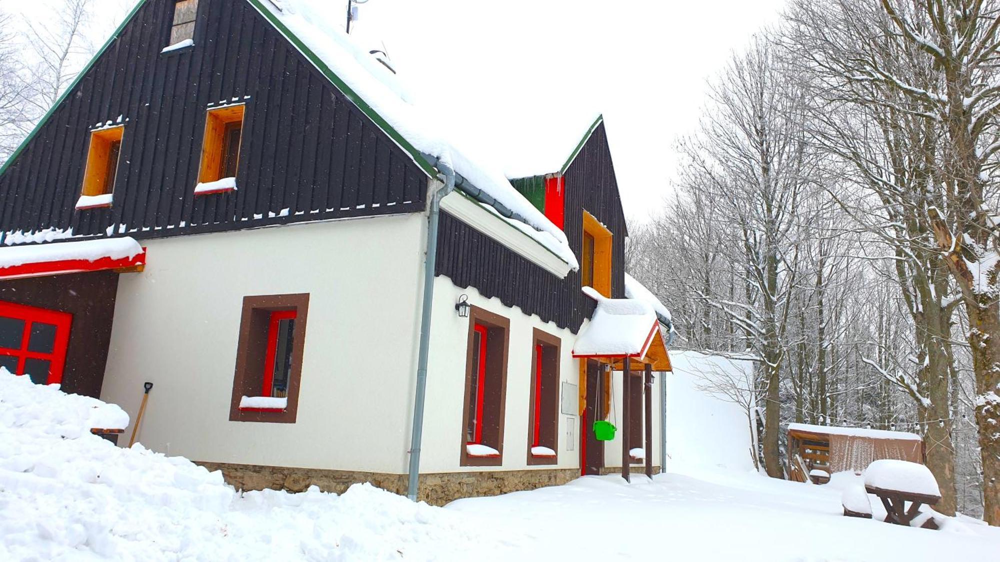 Five Maple Home For Families And Wild Nature Lovers Medenec Buitenkant foto